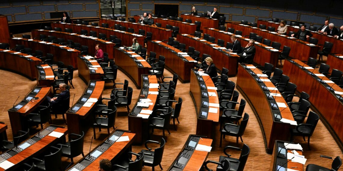 Eduskunnan kaikki 200 paikkaa ovat jaossa vuoden päästä pidettävissä eduskuntavaaleissa.