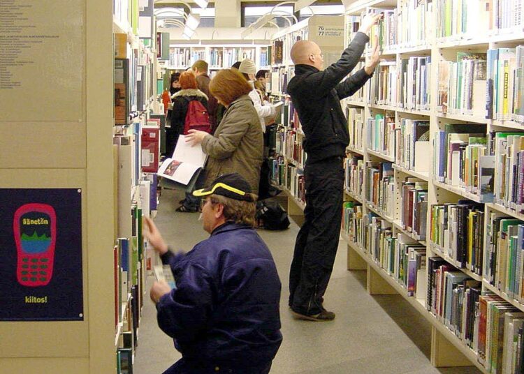 Kirjastoista vain hyvin harvat ovat mukana kuntien ikääntyvän väestön palvelustrategioissa, jollaisen lähes kaikki kunnat ovat Kuntaliiton mukaan tehneet.