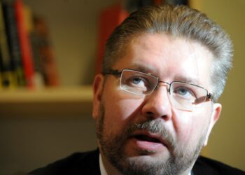 Heikki Patomäki liittyi Vasemmistoliittoon.