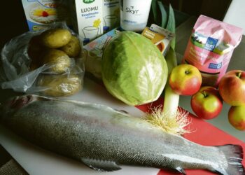 Halvallakin saa hyvää ja terveellistä ruokaa valitsemalla edullisia sesongin raaka-aineita.