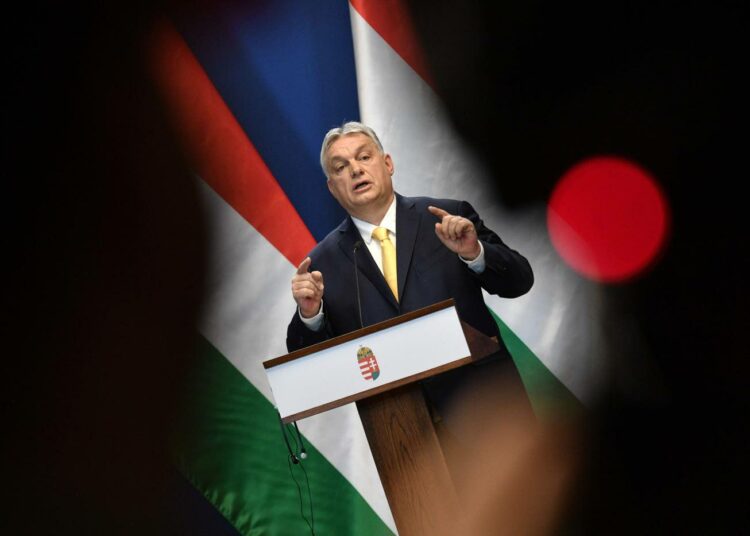 Unkarin pääministeri Viktor Orbán on jo pitkään keskittänyt valtaa itselleen ja hallitukselleen.