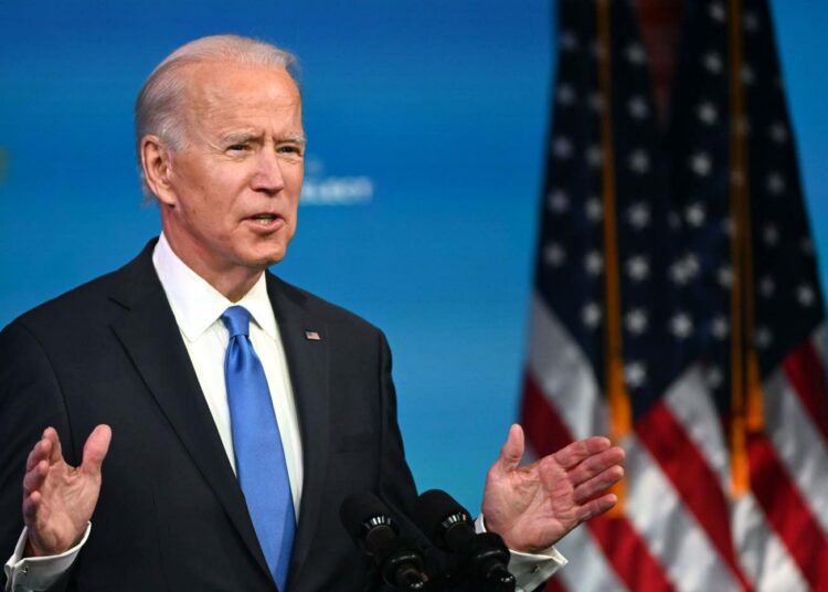 Joe Biden sai valitsijoilta 306 ääntä.