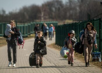 Pakolaisvirta Ukrainasta Puolaan jatkuu. YK:n mukaan ukrainalaispakolaisia on yli 3,6 miljoonaa.