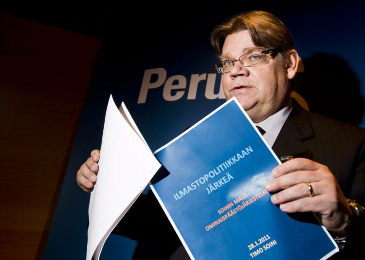 Timo Soini esitteli puolueensa ympäristöpolitiikkaa tammikuussa.