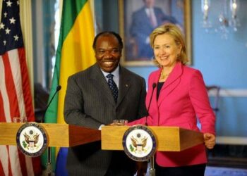 Gabonin presidentti Ali Bongo ja USA:n ulkoministeri Hillary Clinton.
