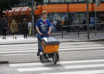 Postinjakajien jaksamisen rajat ovat tulleet vastaan jatkuvilla ylitöillä.