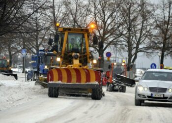 Neuvottelut henkilöstösäästöistä olivat käynnissä tai käynnistymässä tiedustelun vastaamisajankohtana 55 kunnassa.