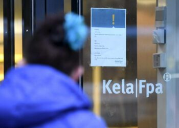 Asiakas voi Kelan päätöksen jälkeen hakea  kunnasta täydentävää tukea tai ehkäisevää toimeentulotukea.