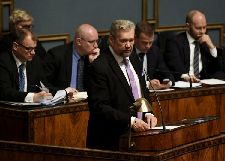 Jari Myllykoski piti vasemmistoliiton ryhmäpuheenvuoron tiistaina eduskunnassa.