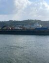 Laiva matkalla Panaman kanavan sulkuporttien läpi. Tästä kulkee kuusi prosenttia maailman rahtiliikenteestä, mutta veden vähyydestä johtuen liikennettä on jouduttu rajoittamaan.