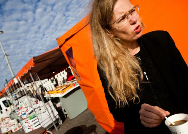 Annu Kekäläinen kirjoitti kirjan Kakuman pakolaisleiristä, jossa asuu noin 70 000 asukasta.