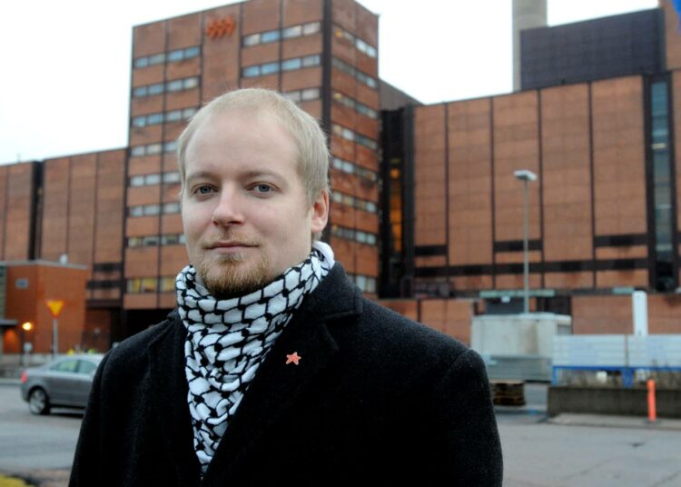 Jussi Saramo toteaa, että valtaa on nyt tarjolla.