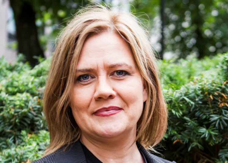PAMin järjestöjohtaja Niina Koivuniemi arvioi, että yhä useammin määräaikaisen työsuhteen perusteet ovat vääriä tai työsuhteet puretaan varoittamatta koeajalla.
