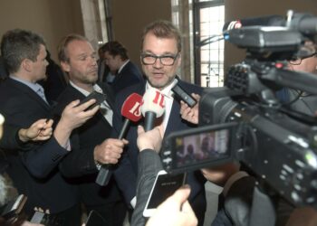 Pääministeri Juha Sipilän laskelmat eivät saa tukea elinkeinoelämän mahtijärjestöstä.