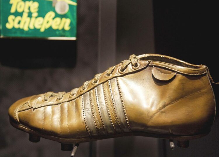 Helmut Rahnin vuoden 1954 MM-finaalin kengät ovat nähtävillä Saksan jalkapallomuseossa Dortmundissa.