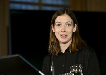 Li Andersson puhui koulutuksesta Sivistyskatsaus 2023 -seminaarissa Säätytalolla Helsingissä torstaina.
