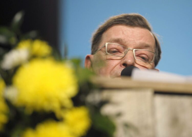 Paavo Väyrynen tulee taas, vieläpä kaksissa vaaleissa.