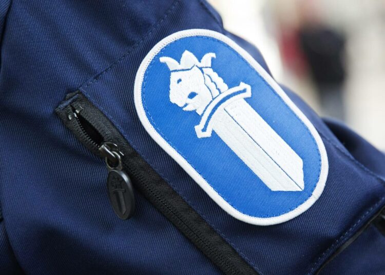 Valtion työvoimasta 40 prosenttia toimii turvallisuustehtävissä. Tähän joukkoon kuuluu muun muassa poliisi.