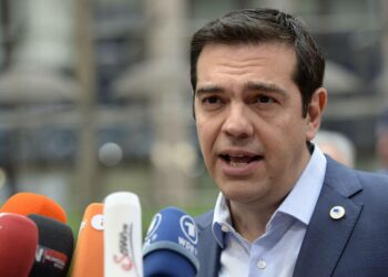 Kreikan pääministerin Alexis Tsiprasin mukaan Kreikka voi taas seistä omilla jaloillaan.