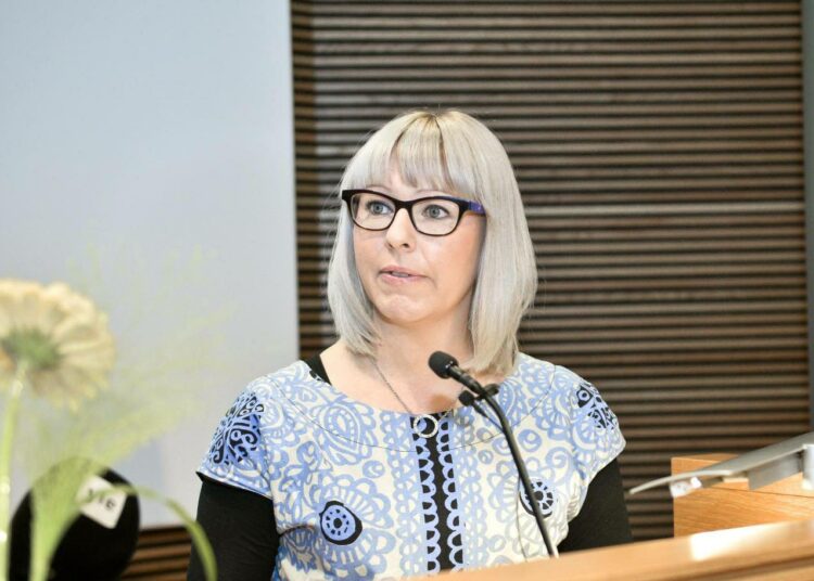 Vasemmistoliiton kansanedustaja Aino-Kaisa Pekonen.