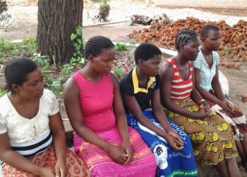 Monet teinitytöt ja nuoret naiset joutuvat Malawissa hengenvaaraan turvautuessaan puoskaroituun aborttiin.