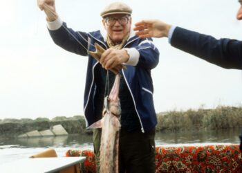 Kekkosen jälkeen yhtään Suomen presidenttiä tai pääministeriä ei ole näkynyt saaristossa kuuntelemassa saaristolaisia. Kuva Kekkosen kalastusmatkalta Neuvostoliitossa.