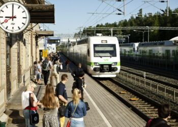 Liikenne- ja viestintäministeriön ja VR:n syykuun lopulla solmima sopimus turvaa velvoiteliikenteen tarjonnan säilyvän nykyisellään ainakin ensi vuoden.