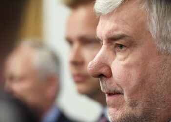 Perussuomalaisten eduskuntaryhmän puheenjohtaja Toimi Kankaanniemi sai Alkon lopettamaan limuviinan myynnin vuonna 1993.