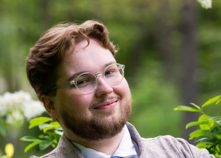Tom-Henrik Sirviöstä on hassua, että työttömyyden kasvusta ei pystytä puhumaan suoraan, vaan keksitään tekosyitä. Tekosyitä keksimällä vältetään puhuminen oikeasta ongelmasta.