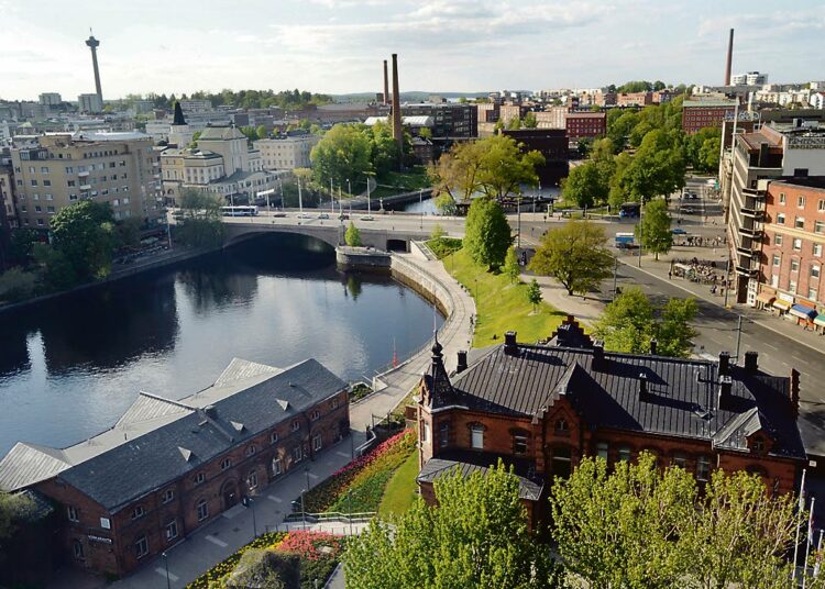 Kunnallisvero pysyy Tampereella entisellään, 18 prosentissa.