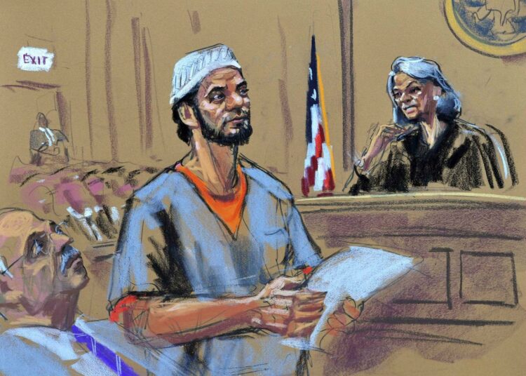 New Yorkin Times Squarella autopommi-iskua yrittänyt pakistanilais-yhdysvaltalainen Faisal Shahzad tuomittiin mm. joukkotuhoaseen käyttämisestä.