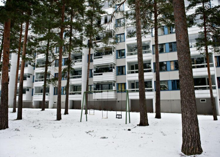 Asumistuen leikkaaminen on hallitukselle houkutteleva kohde, sillä kustannukset ovat kohonneet vauhdilla.