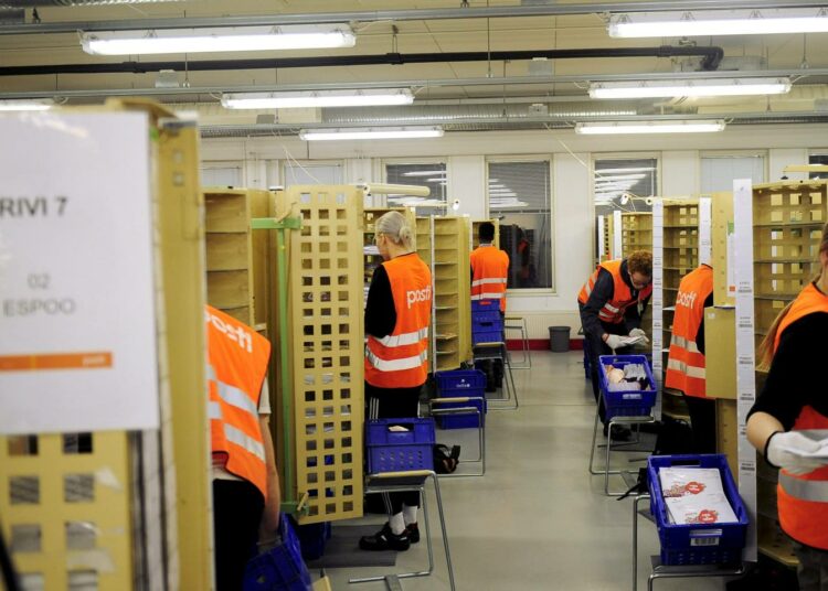 Posti- ja logistiikka-alan unioni PAU käynnistää Postissa laajat lakkotoimet ensi maanantaina ellei työehtoneuvotteluissa päästä sitä ennen sopimukseen.