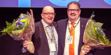 Teollisuusliiton puheenjohtaja Riku Aalto (vasemmalla) ja varapuheenjohtaja Turja Lehtonen.