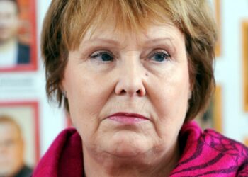 Annika Lapintie ihmettelee ahneuden ilmenemistä myös valtionyhtiöissä.