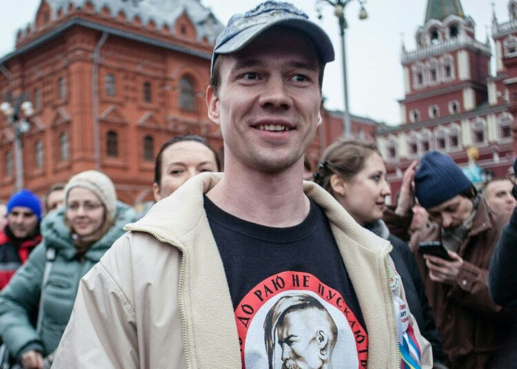 Ildar Dadin tuomittiin viime vuonna vankilaan kolmeksi vuodeksi vankilaan neljästä muutaman hengen mielenosoituksesta.