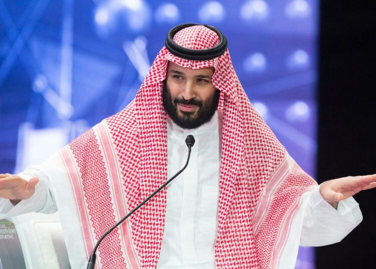 Saudi-Arabian tosiasiallinen johtaja, kruununprinssi Mohammed bin Salman puhumassa investointikonferenssissa keskiviikkona.