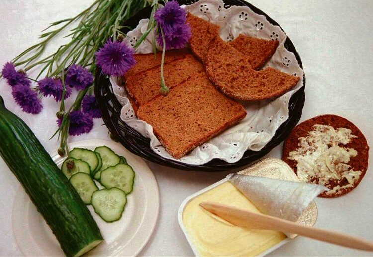 Maailmalla väitellään siitä, ovatko hiilihydraatit ja rasva hyviä diabeetikoille vai eivät.