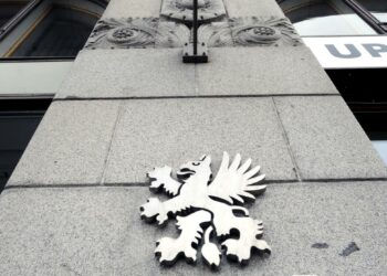 Suurin irtisanoja on tänä vuonna ollut UPM-Kymmene, joka antoi lähtöpassit yli tuhannelle työntekijälle.