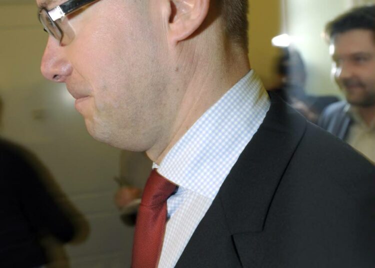 Puolustusministeri Stefan Wallin.
