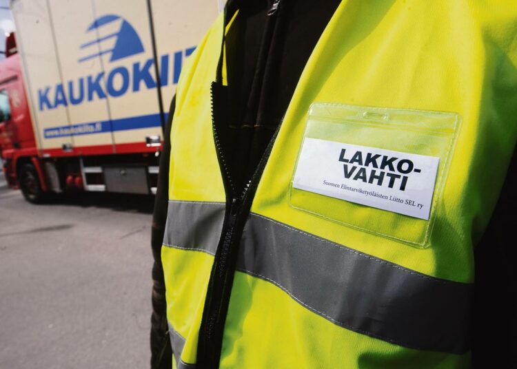 Kirjoittaja kehottaa työnantajia välttämään lakkoja aidolla yhteistyöllä työntekijöiden kanssa.