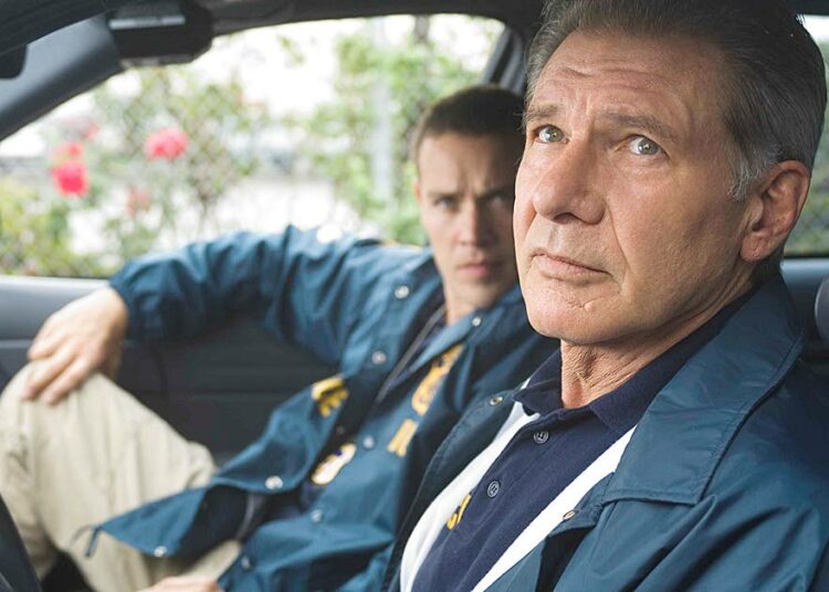 Harrison Ford esittää jännitysdraaman yhdessä pääosassa poliisi Max Brogania, joka joutuu kohtaamaan amerikkalaisen unelman tavoittelun kääntöpuolen.