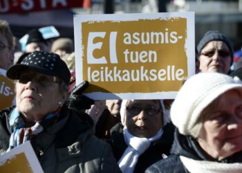 Keskustan Sirkka Anttilan mukaan juuri eläkeläiset ymmärtävät muita paremmin hallituksen linjaa.