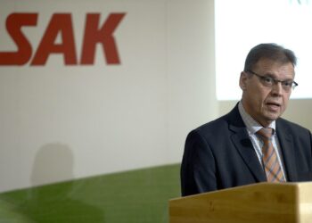 Lauri Lylyn johtaman SAK:n valtuusto kokoontui viimeisen kerran.