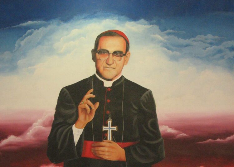 Arkkipiispa Oscar Romeroa esittävä seinämaalaus yliopiston seinässä San Salvadorissa.