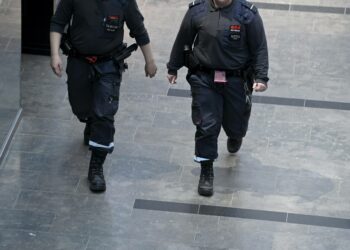 Isossa Omenassa vartijan tehtäviä hoitavat Securitasin työntekijät.