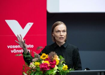 Minja Koskela puhuu puoluekokouksessa lauantaina poliittisesta tilanteesta, minkä jälkeen hänet kukitetaan jatkokaudelle.