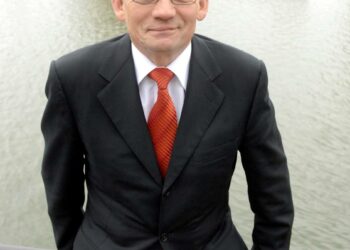 Mikko Mäenpää.