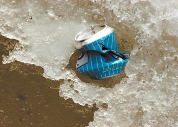 Suomi puhtaaksi – päivässä! -ympäristökampanja haastaa kaikki mukaan Suomen suurimpiin ympäristötalkoisiin.