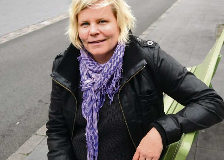 Sopivan tavanomaista ja sopivan kummallista on kirjailija Paula Norosen mukaan Supermarsu-kirjojen resepti.